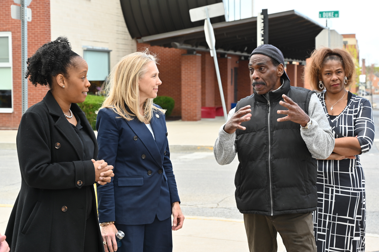 DSC_2898 State Representative Dawn Keefer, Crispus Attucks York, Robert Simpson, Crispus Attucks York History and Culture Center